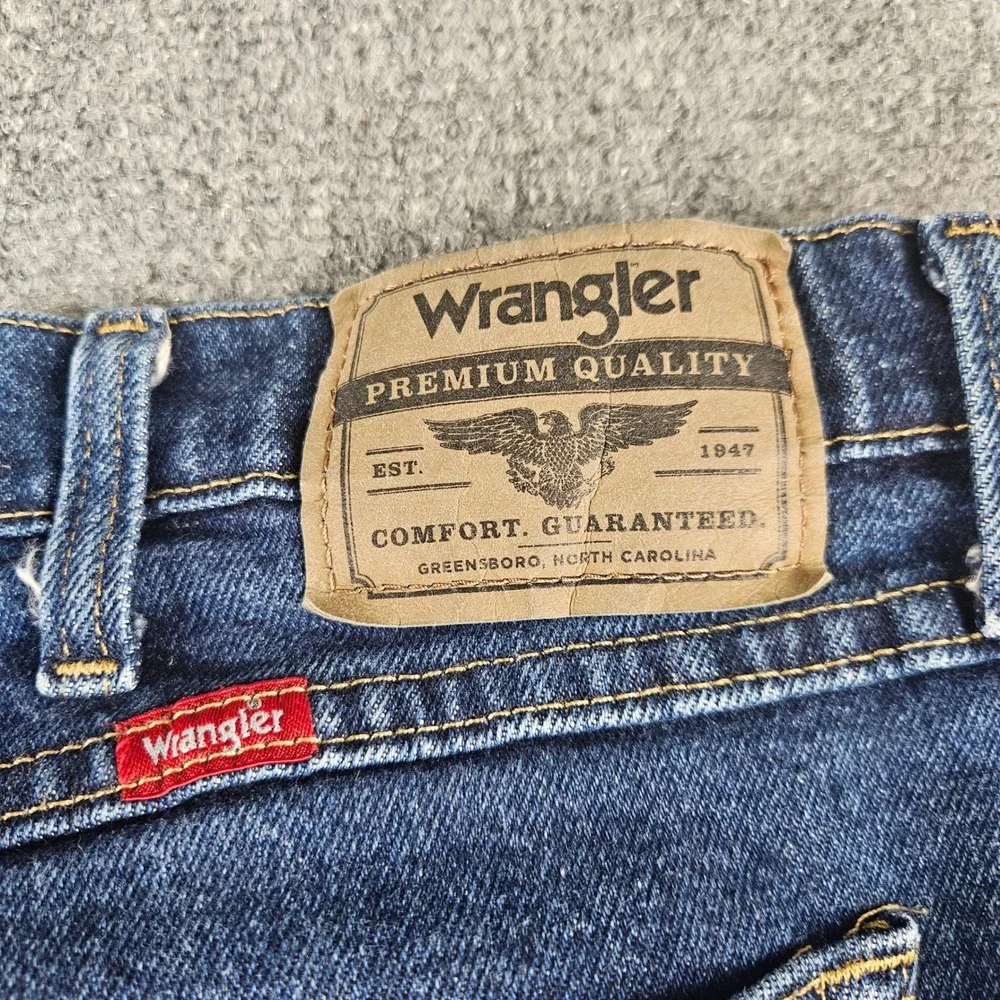 Wrangler Premium Quality Straight Leg‎ Jeans Mens 38x30 Dark Wash Blue Denim